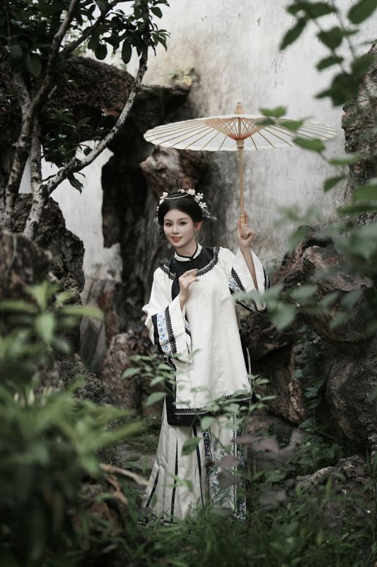 洛宁-唐 – 《三把刀人像拍摄（黑白双煞）》[27P] - 机器猫次元