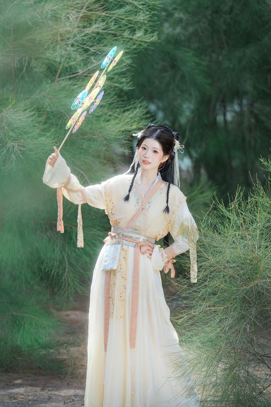 我的小助理 – 《赵灵儿古风写真》[33P] - 机器猫次元