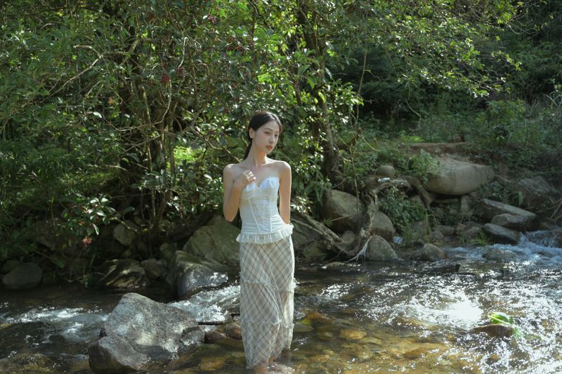 依依 – 《允许你的生命如溪水流动》[39P] - 机器猫次元