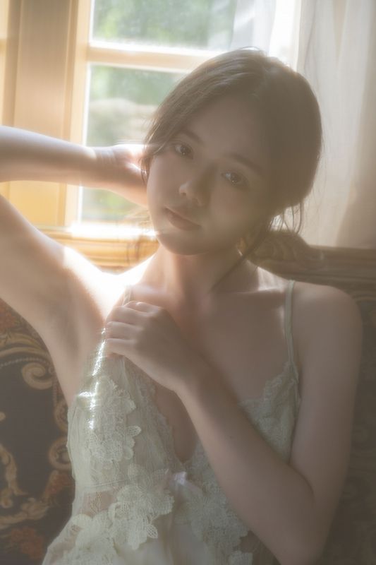 解云花 – 《夏季结束前在老房子里的身体记录》[15P] - 机器猫次元