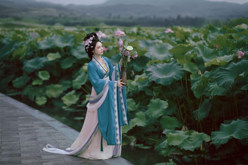 爱莫离 – 《荷香》[26P] - 机器猫次元