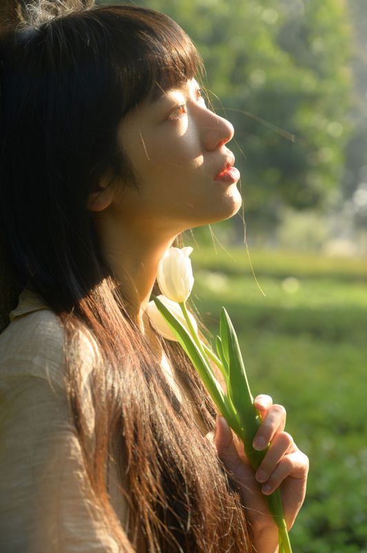 山野小果 – 《光与郁金香》[20P] - 机器猫次元