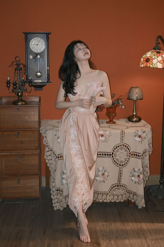 小肥羊不吃腊肠 – 《鎏光爱人》[17P] - 机器猫次元