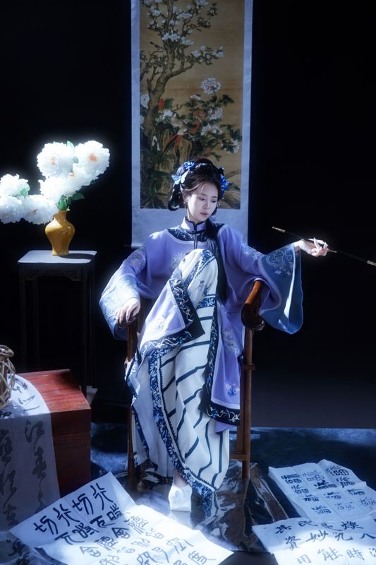 瑶瑶 - 《清韵·蓝裳闺阁的笔墨风华》[12P] - 机器猫次元 - 机器猫次元