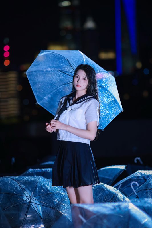 Enyyyn – 《雨落时，心跳是伞面的碎光 》[50P] - 机器猫次元