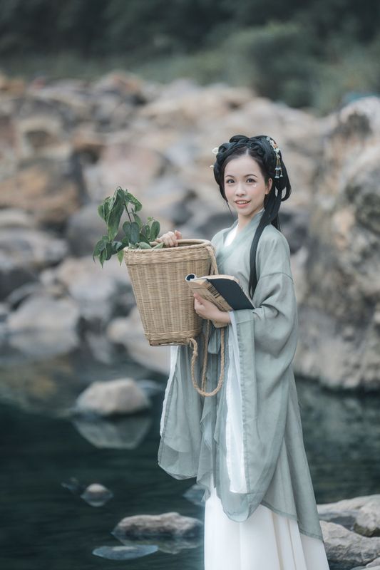 小潘 – 《古风人像拍摄-魏晋风-小潘》[25P] - 机器猫次元