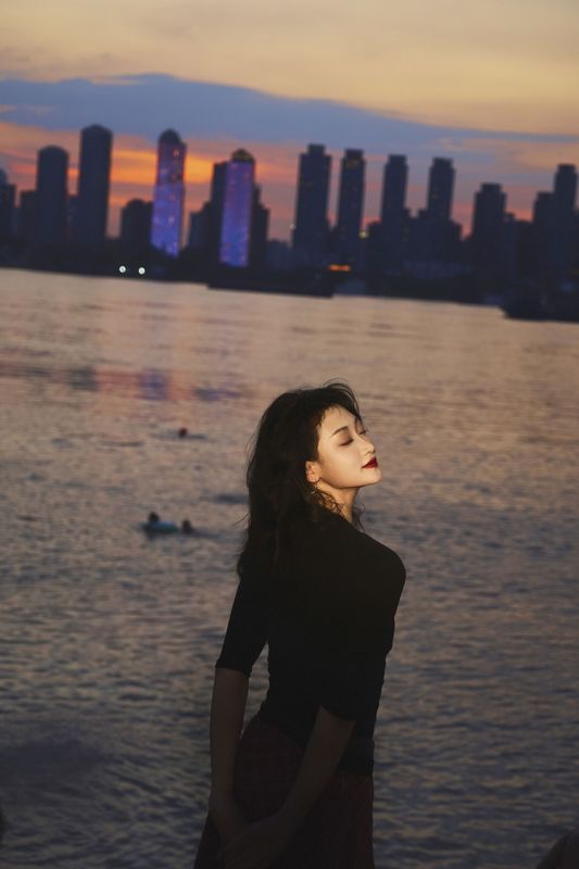 柴一丹 – 《美丽的柴一丹女士》[10P] - 机器猫次元