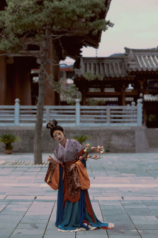 梦梦（我在山西当妆娘） – 《停云》[35P] - 机器猫次元