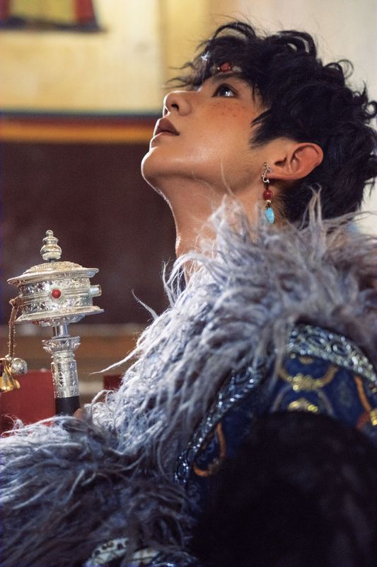 刘奥LA – 《我曾在淤泥中窥见过月亮》[56P] - 机器猫次元