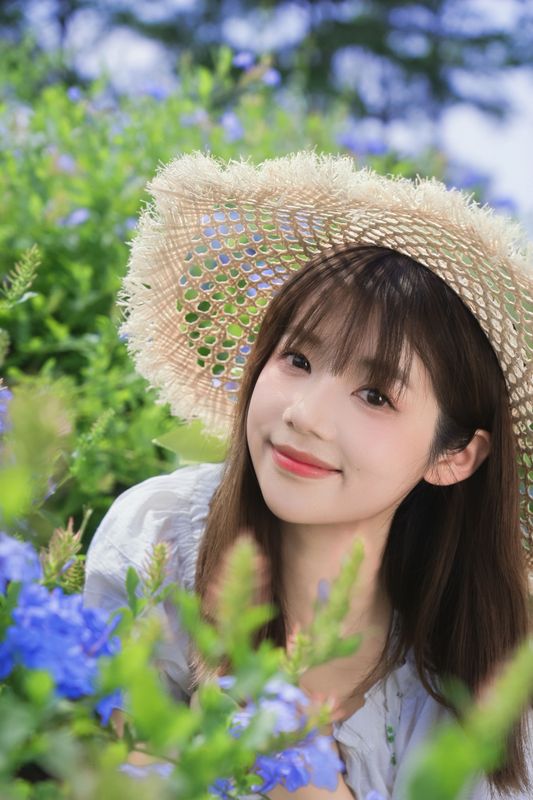 呆头飞鹅 – 《春日限定蓝花田写真｜把夏天穿在身上》[51P] - 机器猫次元