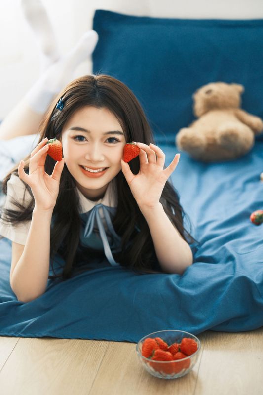 快乐的宝贝 – 《JK小草莓》[9P] - 机器猫次元