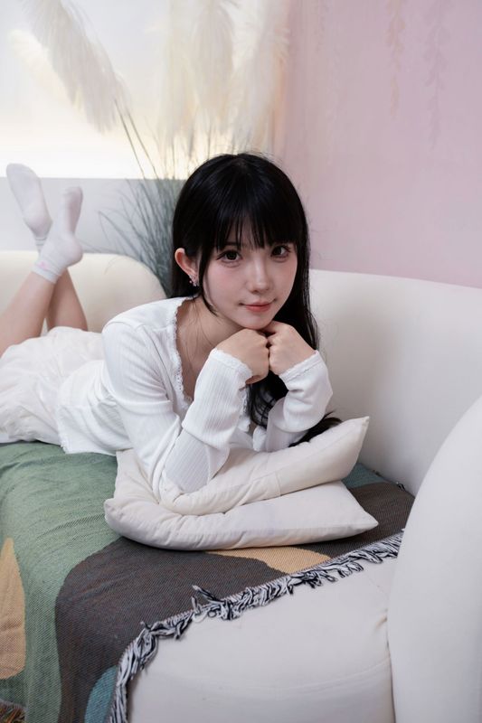 樱桃在不在 – 《居家拍照》[23P] - 机器猫次元