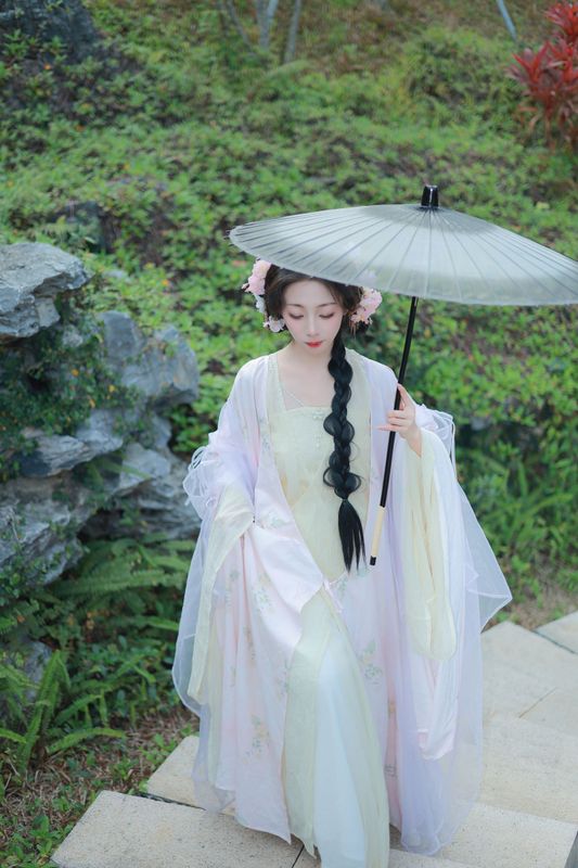 《素衣执伞》[13P] - 机器猫次元