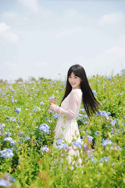 《可爱的山坡少女》[11P] - 机器猫次元